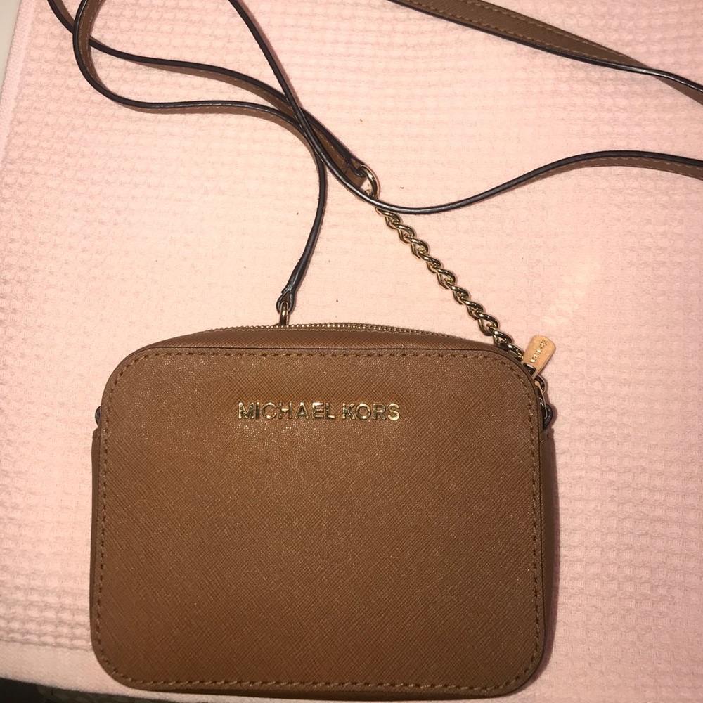 Michael Kors cross body purse